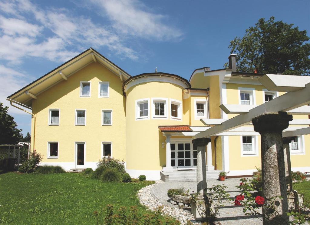 فندق Haus Hildegunde باد فسينغ المظهر الخارجي الصورة